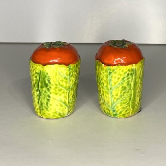 Ceramic Tomato & Leaf Salt & Pepper Shakers, VIntage, Spices - Picture 6 of 7